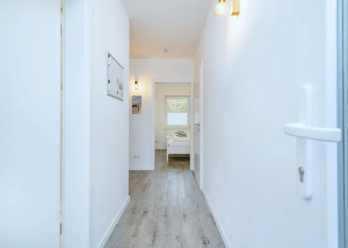 Krabbe In Appartement Dornum